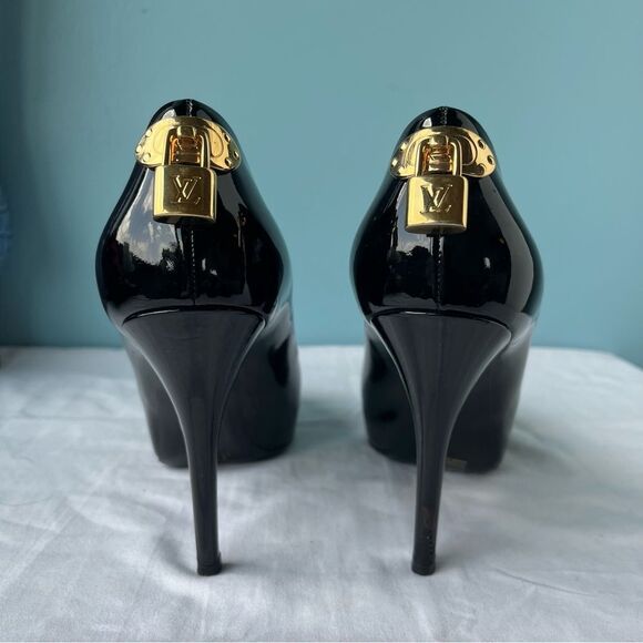 LOUIS VUITTON BLack Patent Leather Padlock Peep Toe Heels sz. 38 - Picture 7 of 15